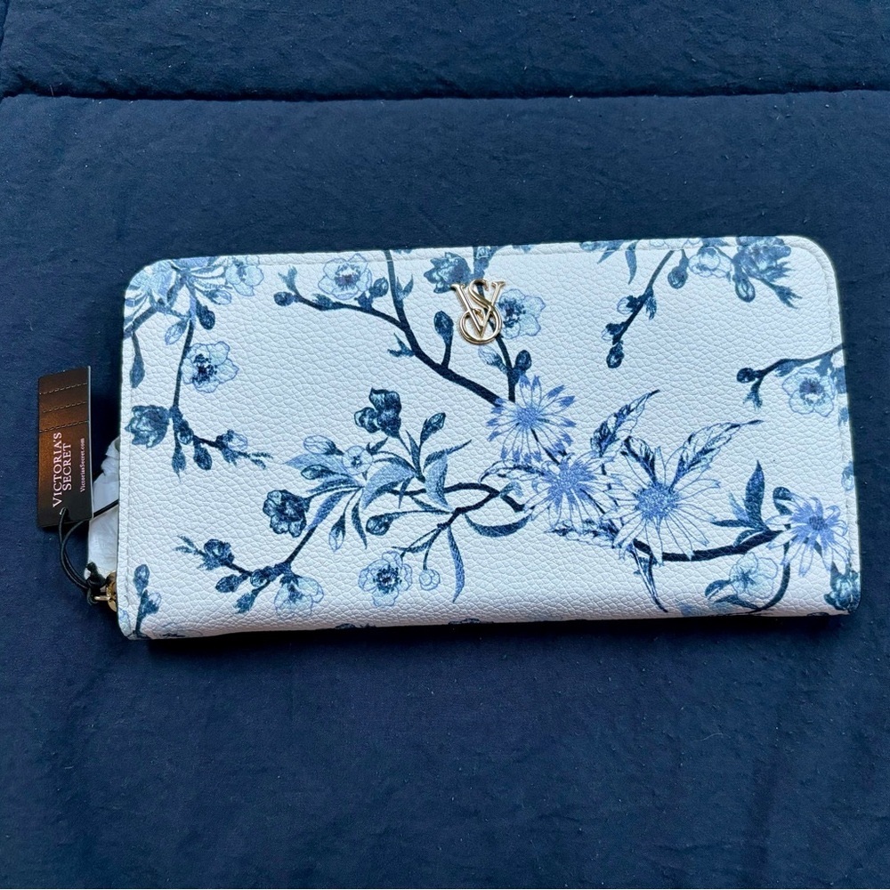 Victoria’s Secret Floral Patterned Large Wallet